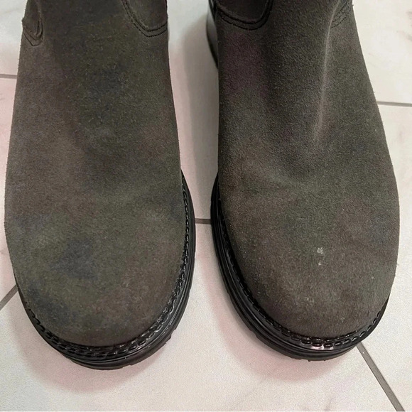 La Canadienne Corey Gray Suede Boot Size 8.5 Womens - Picture 2 of 8